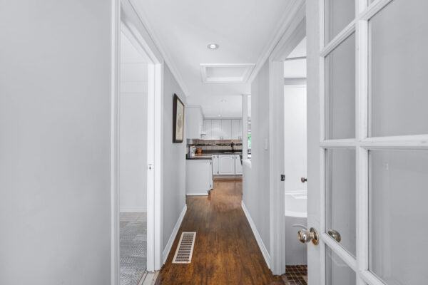891-Lake-Drive-East-Georgina-Web-Salisbury-28