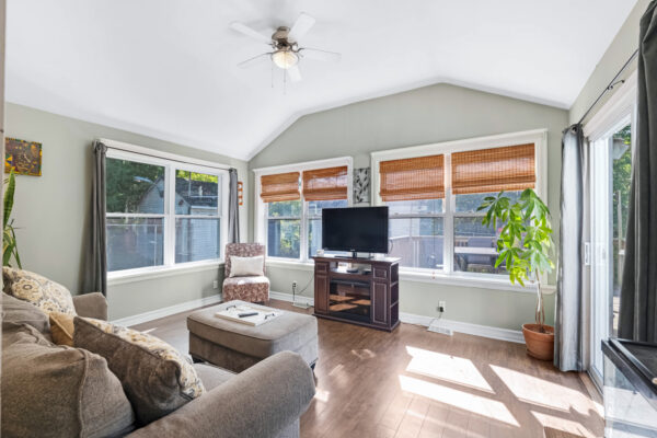 891-Lake-Drive-East-Georgina-Web-Salisbury-31