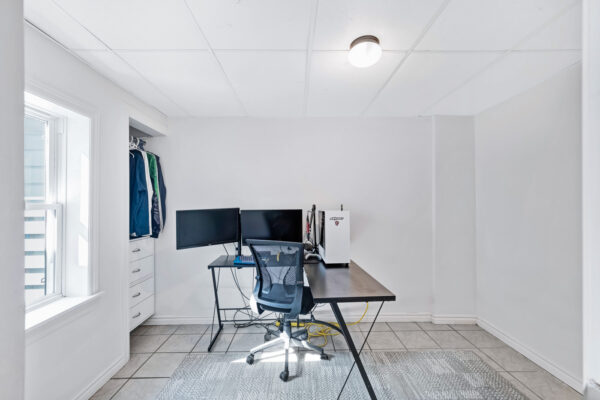 891-Lake-Drive-East-Georgina-Web-Salisbury-34