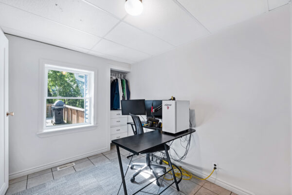 891-Lake-Drive-East-Georgina-Web-Salisbury-35