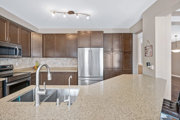 9-Wyndham-Circle-Georgina-Web-Salisbury-22