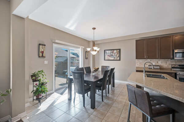 9-Wyndham-Circle-Georgina-Web-Salisbury-26