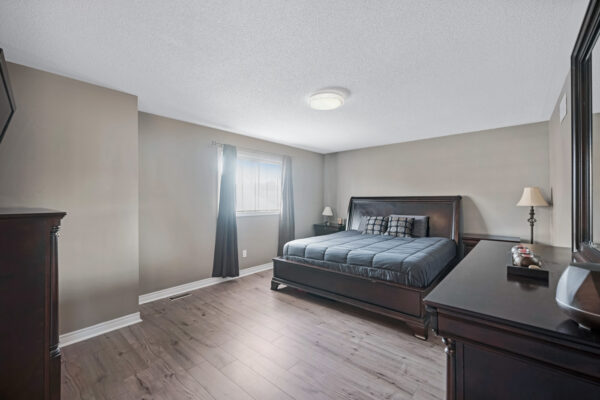 9-Wyndham-Circle-Georgina-Web-Salisbury-34