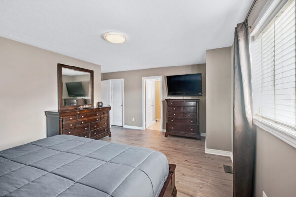 9-Wyndham-Circle-Georgina-Web-Salisbury-36