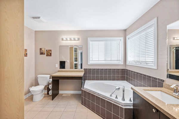 9-Wyndham-Circle-Georgina-Web-Salisbury-38