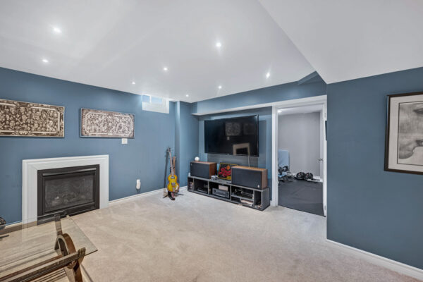 9-Wyndham-Circle-Georgina-Web-Salisbury-50