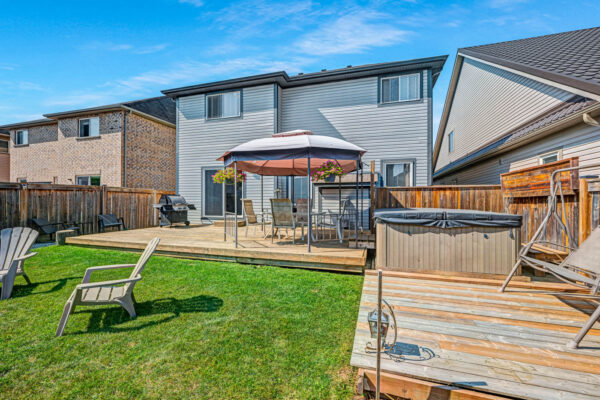 9-Wyndham-Circle-Georgina-Web-Salisbury-60