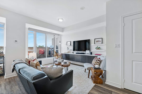 900-Mount-Pleasant-Road-#622-Toronto-Web-Salisbury-13
