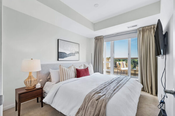 900-Mount-Pleasant-Road-#622-Toronto-Web-Salisbury-21