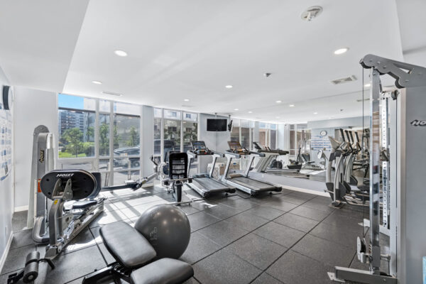 900-Mount-Pleasant-Road-#622-Toronto-Web-Salisbury-36