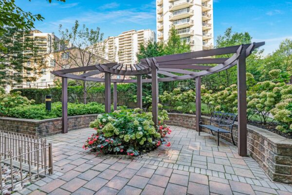 900-Mount-Pleasant-Road-#622-Toronto-Web-Salisbury-40