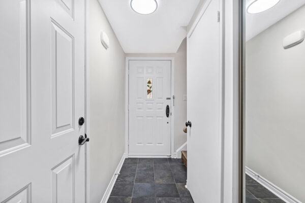 957-Gablehurst-Crescent-Pickering-Web-Salisbury-10