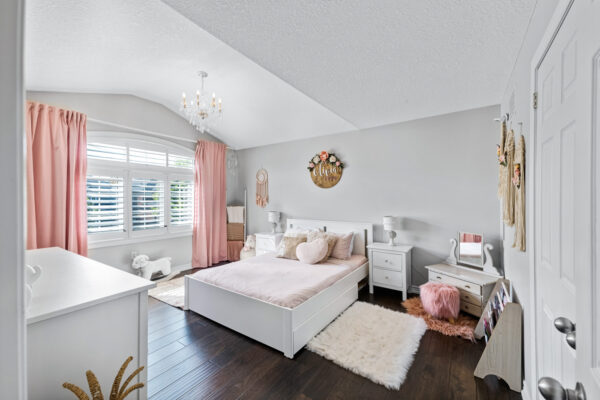 962-Booth-Avenue-Innisfil-Web-Salisbury-45