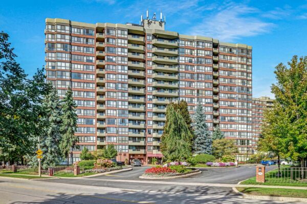 100-Observatory-Lane-#414-Richmond-Hill-Web-Salisbury-1