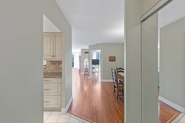 100-Observatory-Lane-#414-Richmond-Hill-Web-Salisbury-9