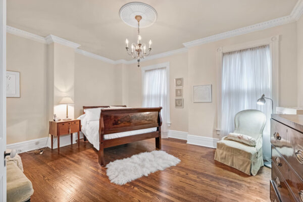 119-Robert-Street-Toronto-Web-Salisbury-33