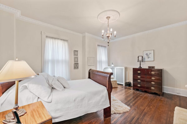 119-Robert-Street-Toronto-Web-Salisbury-36