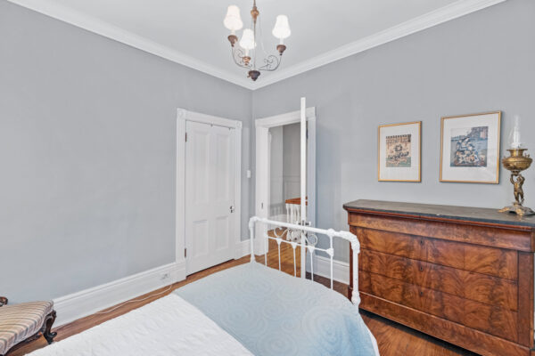 119-Robert-Street-Toronto-Web-Salisbury-39