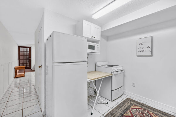 119-Robert-Street-Toronto-Web-Salisbury-51