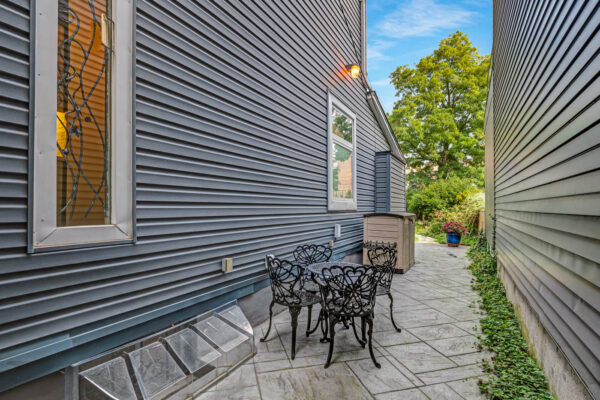 119-Robert-Street-Toronto-Web-Salisbury-59