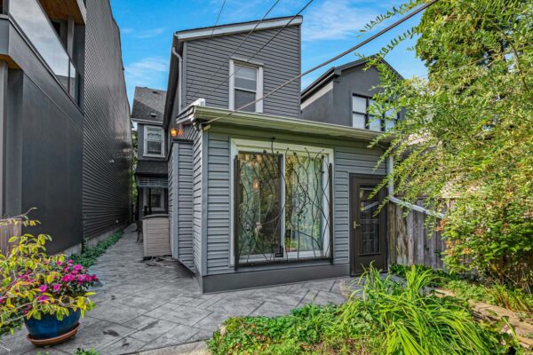 119-Robert-Street-Toronto-Web-Salisbury-61