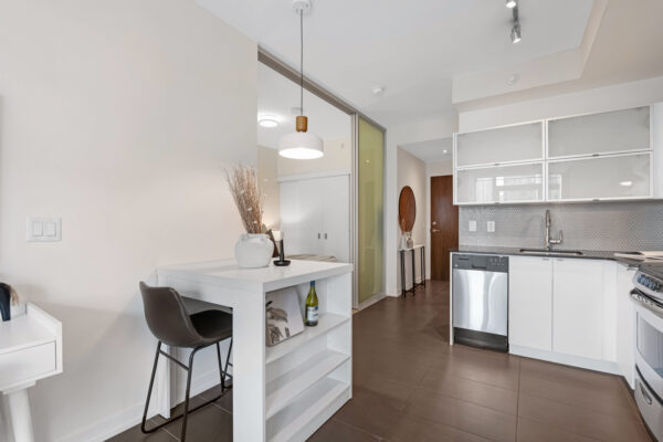 170-Fort-York-Boulevard-#807-Toronto-Web-Salisbury-19