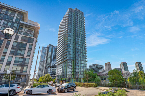 170-Fort-York-Boulevard-#807-Toronto-Web-Salisbury-2