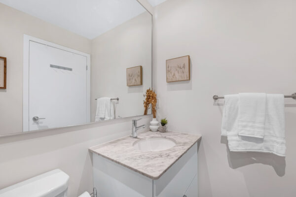170-Fort-York-Boulevard-#807-Toronto-Web-Salisbury-25