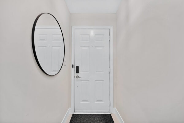 208-Niagara-Street-#118-Toronto-Web-Salisbury-11