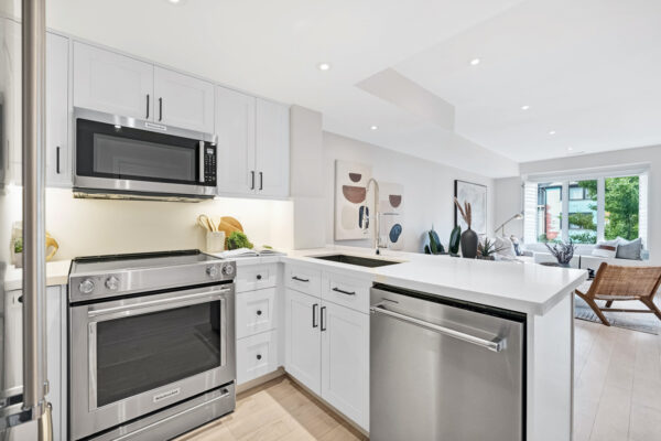 208-Niagara-Street-#118-Toronto-Web-Salisbury-16