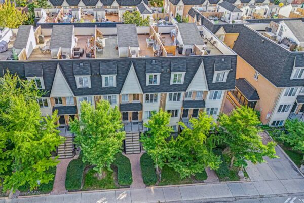 208-Niagara-Street-#118-Toronto-Web-Salisbury-2