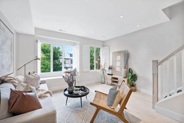 208-Niagara-Street-#118-Toronto-Web-Salisbury-22