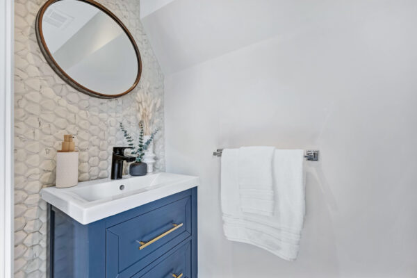208-Niagara-Street-#118-Toronto-Web-Salisbury-29