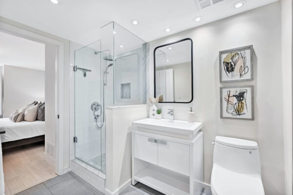 208-Niagara-Street-#118-Toronto-Web-Salisbury-35