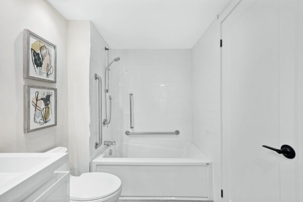 208-Niagara-Street-#118-Toronto-Web-Salisbury-36