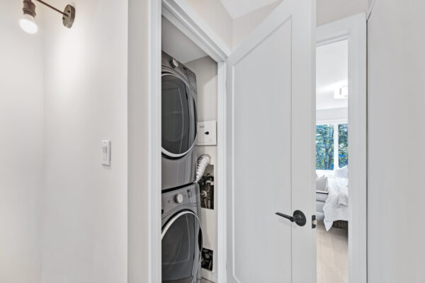 208-Niagara-Street-#118-Toronto-Web-Salisbury-40
