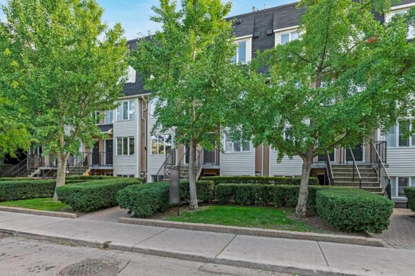 208-Niagara-Street-#118-Toronto-Web-Salisbury-9
