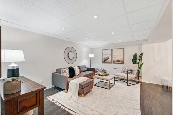 23-McMann-Crescent-Courtice-Web-Salisbury-44