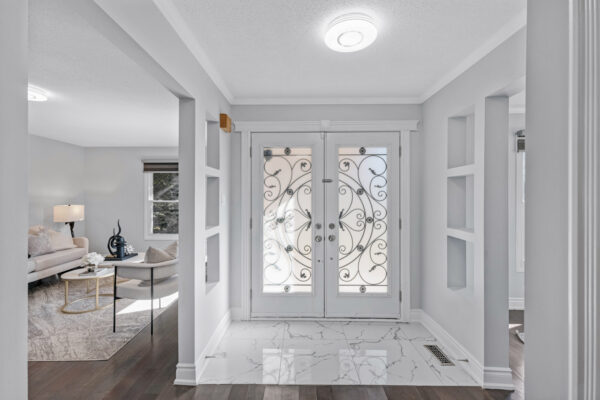 3821-Trelawny-Circle-Mississauga-Web-Salisbury-10