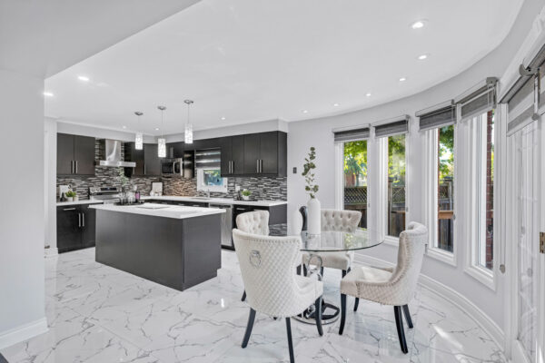 3821-Trelawny-Circle-Mississauga-Web-Salisbury-20