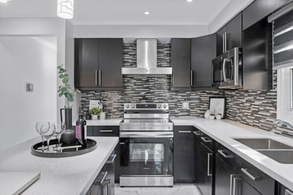 3821-Trelawny-Circle-Mississauga-Web-Salisbury-23