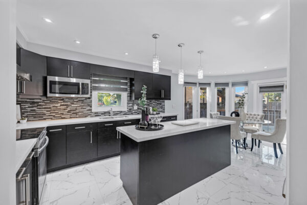 3821-Trelawny-Circle-Mississauga-Web-Salisbury-27