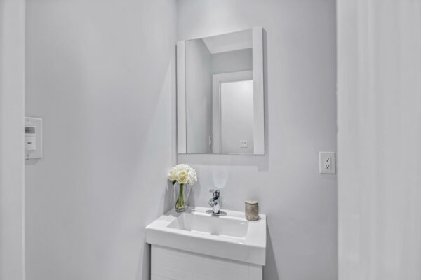 3821-Trelawny-Circle-Mississauga-Web-Salisbury-35