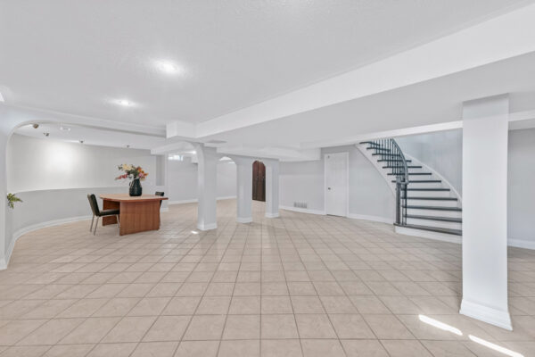 3821-Trelawny-Circle-Mississauga-Web-Salisbury-55