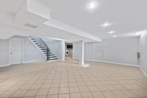 3821-Trelawny-Circle-Mississauga-Web-Salisbury-59