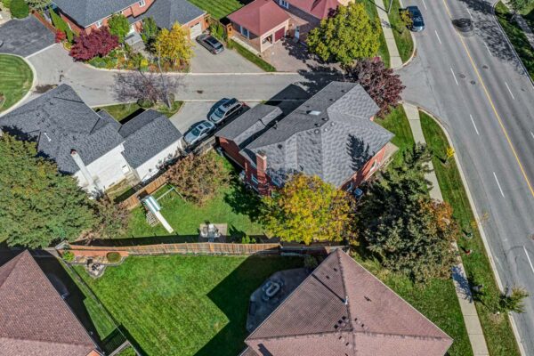 3821-Trelawny-Circle-Mississauga-Web-Salisbury-65