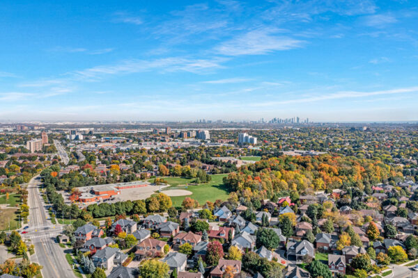 3821-Trelawny-Circle-Mississauga-Web-Salisbury-71
