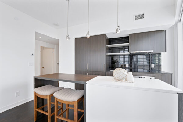88-Harbour-Street-#4702-Toronto-Web-Salisbury-10