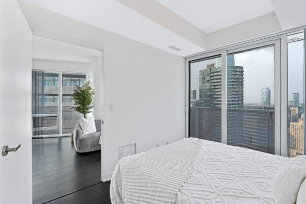 88-Harbour-Street-#4702-Toronto-Web-Salisbury-26