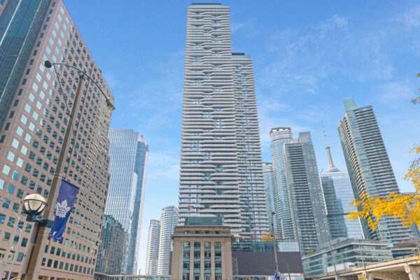 88-Harbour-Street-#4702-Toronto-Web-Salisbury-3
